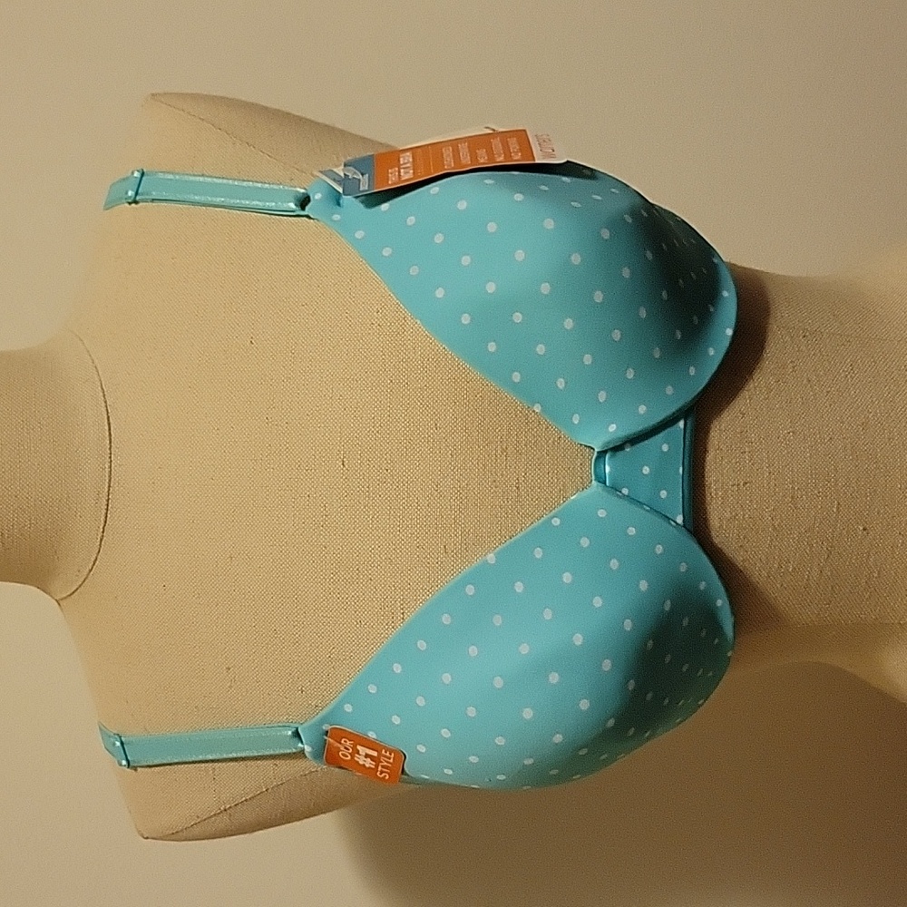 NWT: Warners Cushioned Underwire Bra